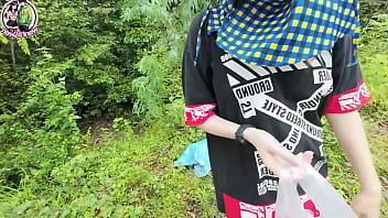 Thai Girl Pees In The Woods Then Flashes Her Wet Pussy By The Roadside In 4k